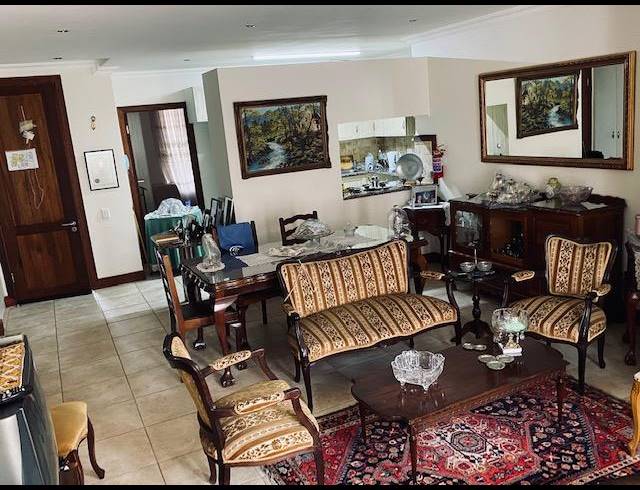 2 BEDROOM APARTMENT FOR SALE IN NEWLANDS